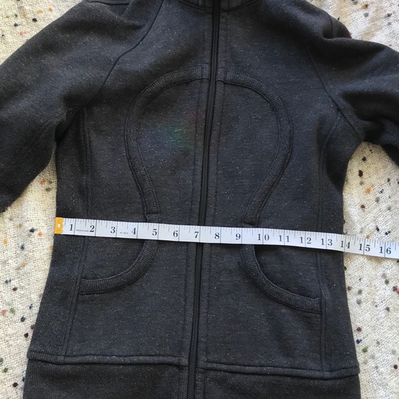Lululemon scuba hoodie - grey size 2 - Picture 10 of 16